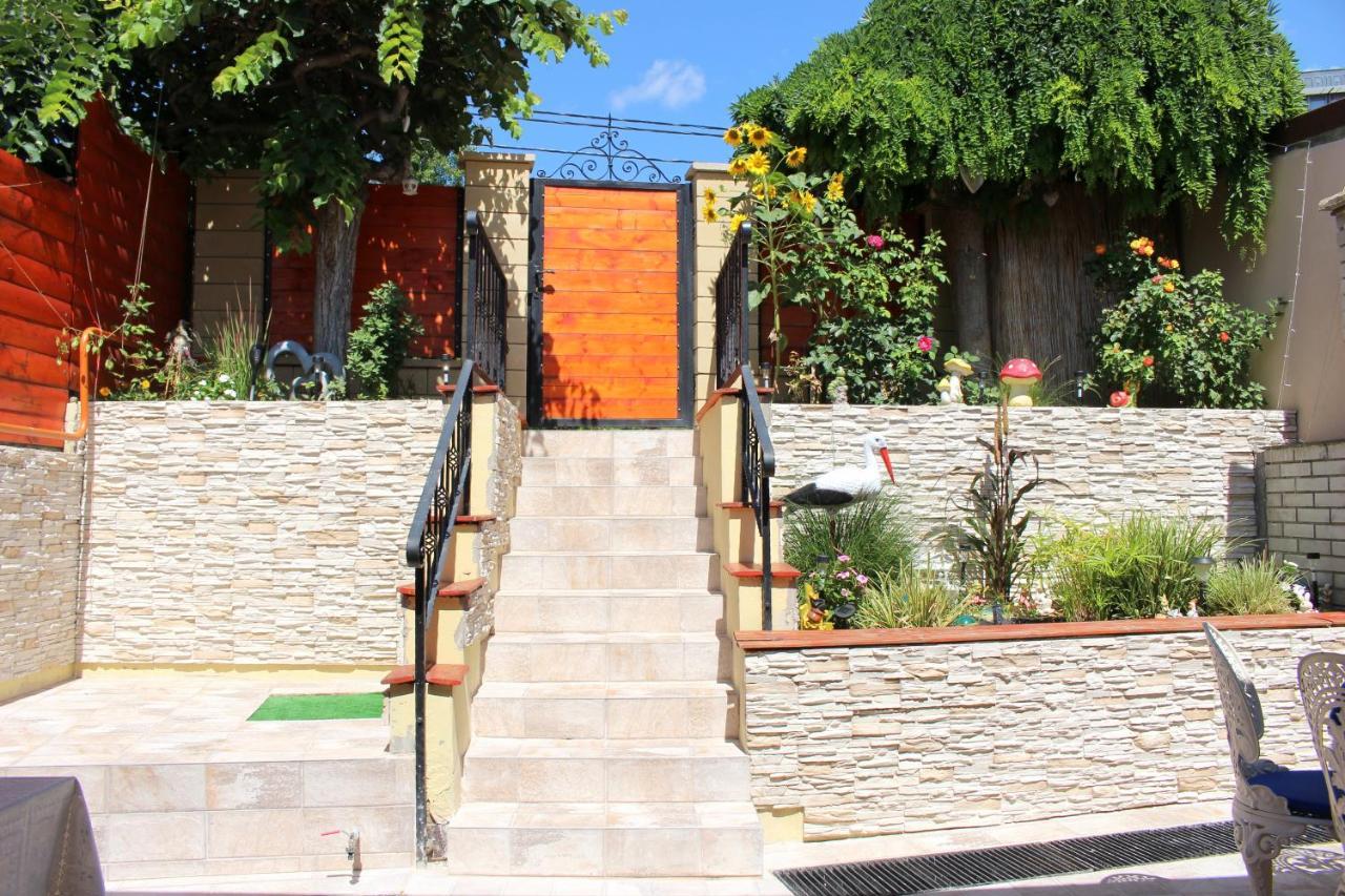 Villa Dolce Vita Eger Bagian luar foto